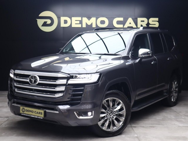 BUY TOYOTA LAND CRUISER 2026 LANDCRUISER 300 V6 3.3D ZX, Demo Cars