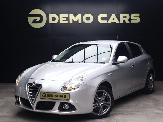 BUY ALFA ROMEO GIULIETTA 2015 1.4T TCT DISTINCTIVE 5DR, Demo Cars